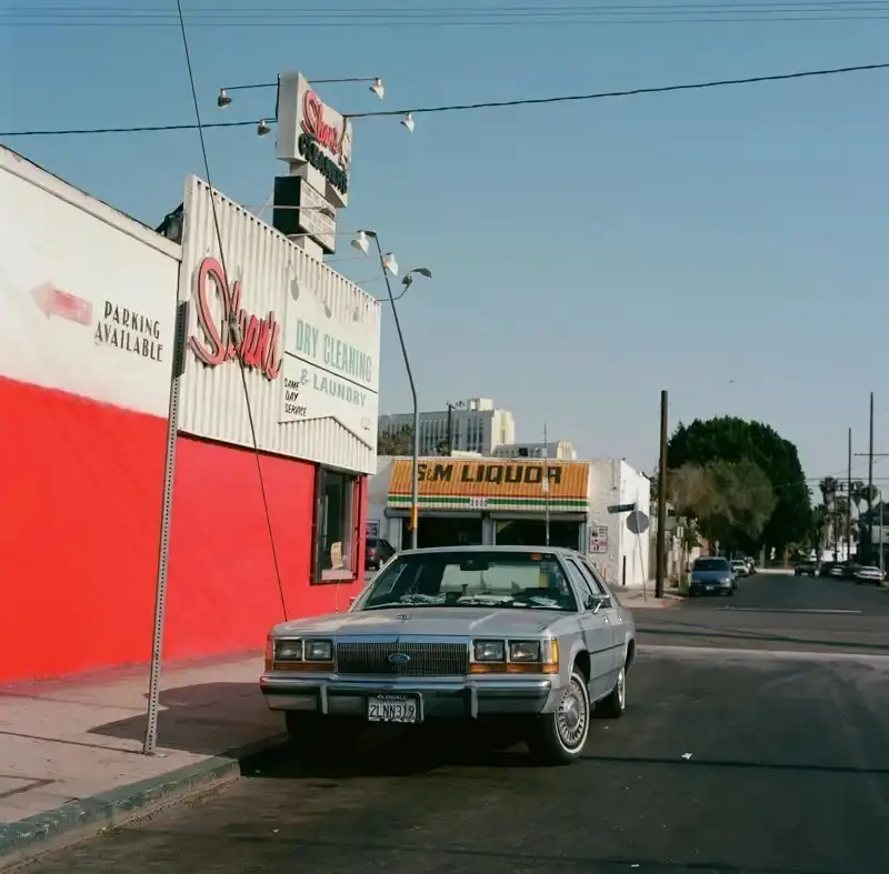 Калифорния в квадрате: Провинциальные пейзажи в объективе Тома Ронка