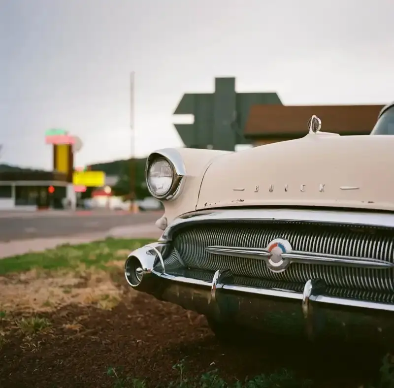 Калифорния в квадрате: Провинциальные пейзажи в объективе Тома Ронка