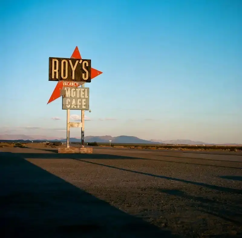 Калифорния в квадрате: Провинциальные пейзажи в объективе Тома Ронка