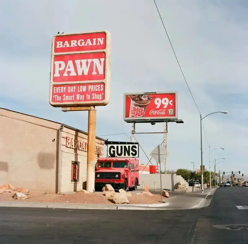 Калифорния в квадрате: Провинциальные пейзажи в объективе Тома Ронка