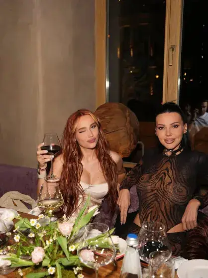 Шикарный юбилей: как блогерша Юлия Годунова отметила 30 лет в компании звезд