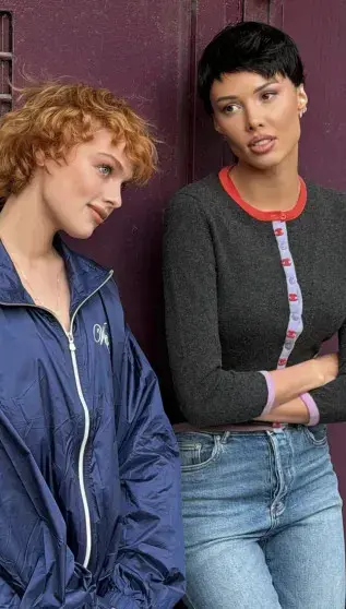 Анастасия Решетова сменила длинные волосы на дерзкую стрижку «под мальчика»