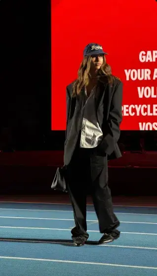 Спортивный шик: звезды на показе Яндекс Маркет Fashion Show в Москве