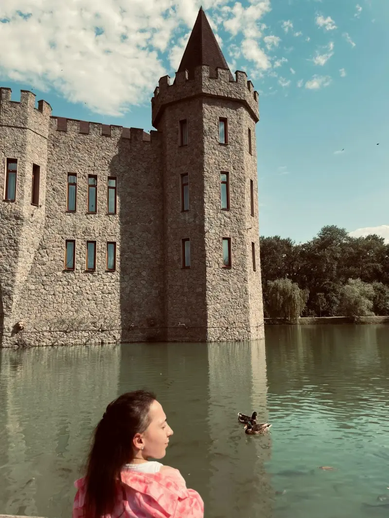 Полина Скорик: Как сложилась жизнь самой маленькой выпускницы России