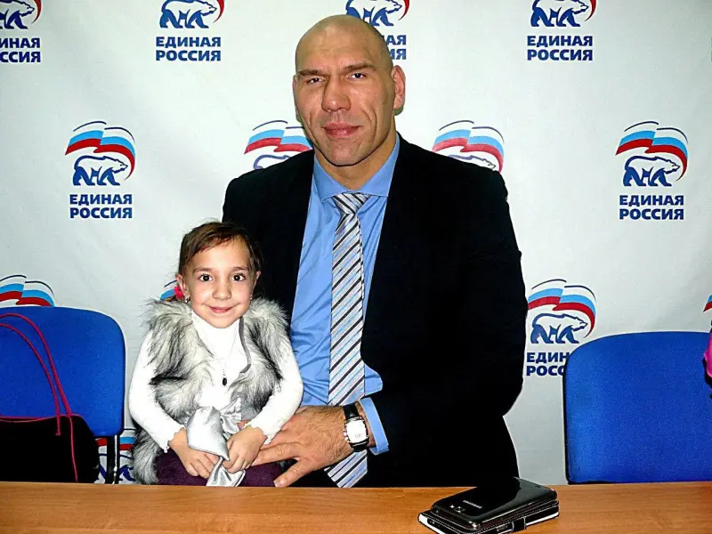 Полина Скорик: Как сложилась жизнь самой маленькой выпускницы России