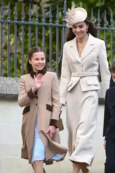 Королевское пасхальное богослужение: Уэльские с детьми и семейные разногласия