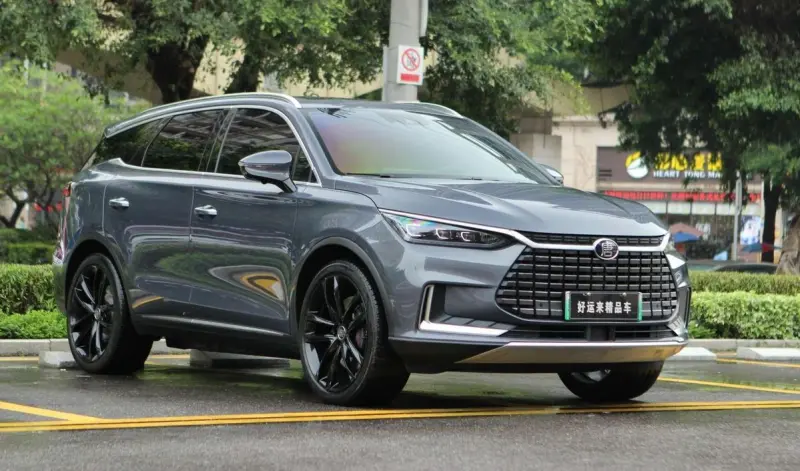 Автомобиль как развлекательный центр: самые необычные функции в современных машинах