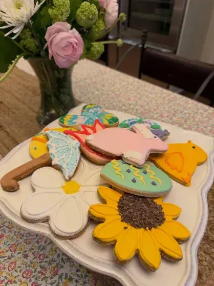 Пасхальные традиции звёзд: как отпраздновали Лопес, Бондарчук и другие селебрити