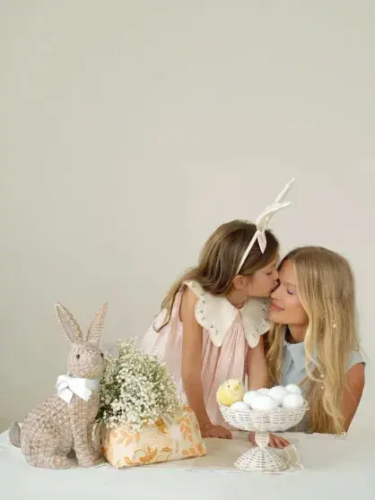 Пасхальные традиции звёзд: как отпраздновали Лопес, Бондарчук и другие селебрити