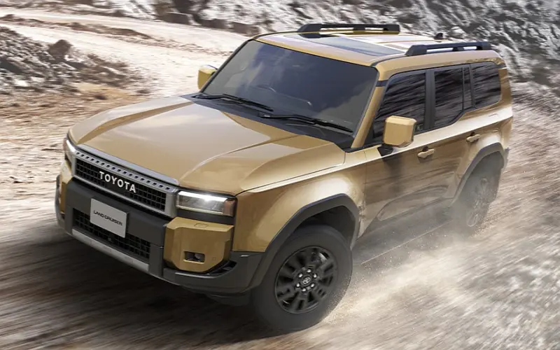 Японский Land Cruiser 250 получил ретро-оптику и новые системы: объявлена цена