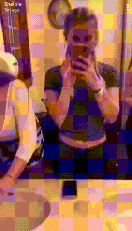 Девушки с разным размером груди