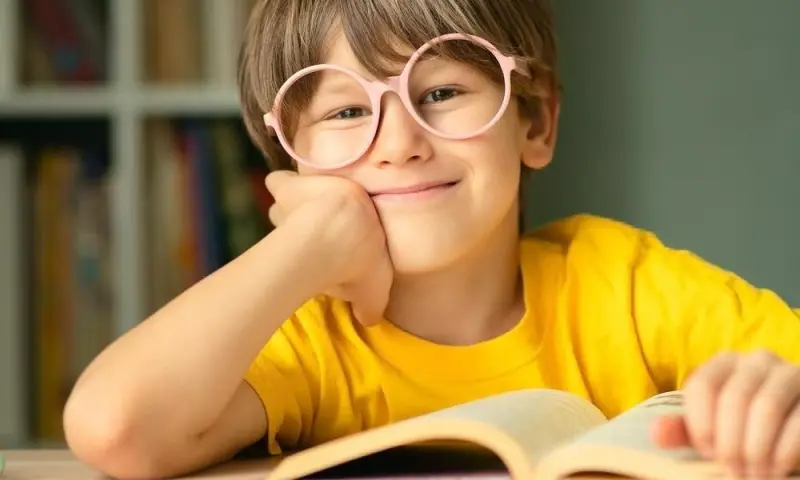 Как просто объяснить ребёнку деление с остатком: от яблок до больших чисел