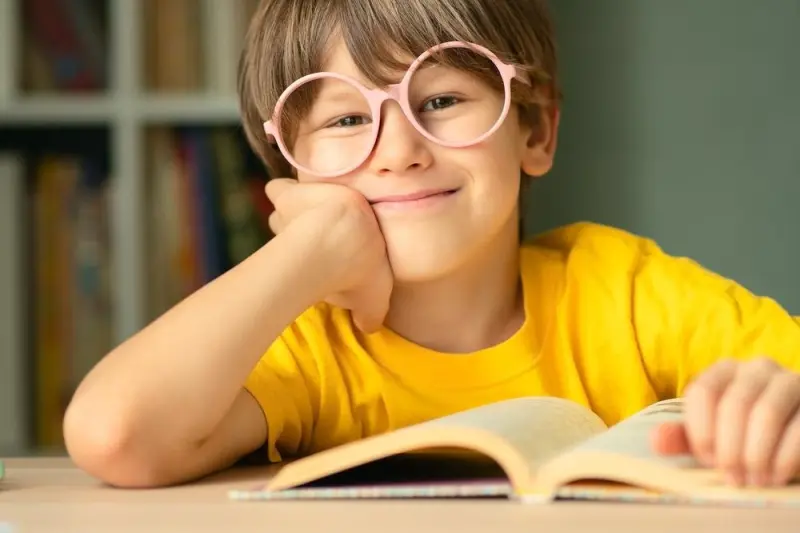 Как просто объяснить ребёнку деление с остатком: от яблок до больших чисел