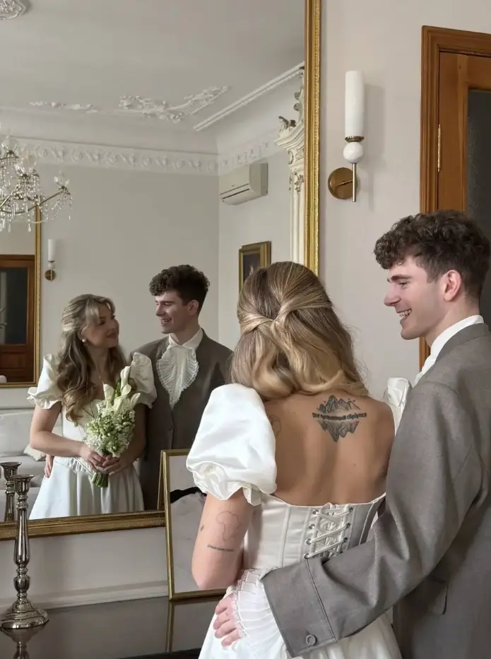 Аня Покров и Артур Бабич официально стали мужем и женой