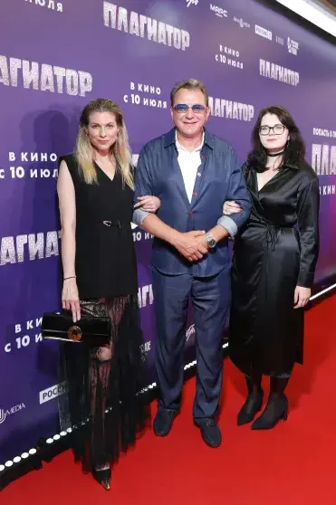 Марат Башаров о разнице в возрасте с возлюбленной: "Она меня молодит"