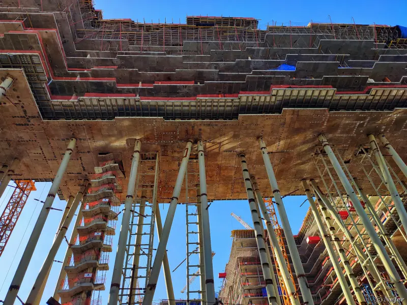 «Небесные виллы» на Бадаевском: как идет стройка самого скандального проекта Москвы