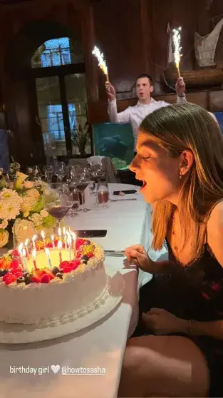 Саша Новикова отпраздновала 35-летие с семьёй в Москве