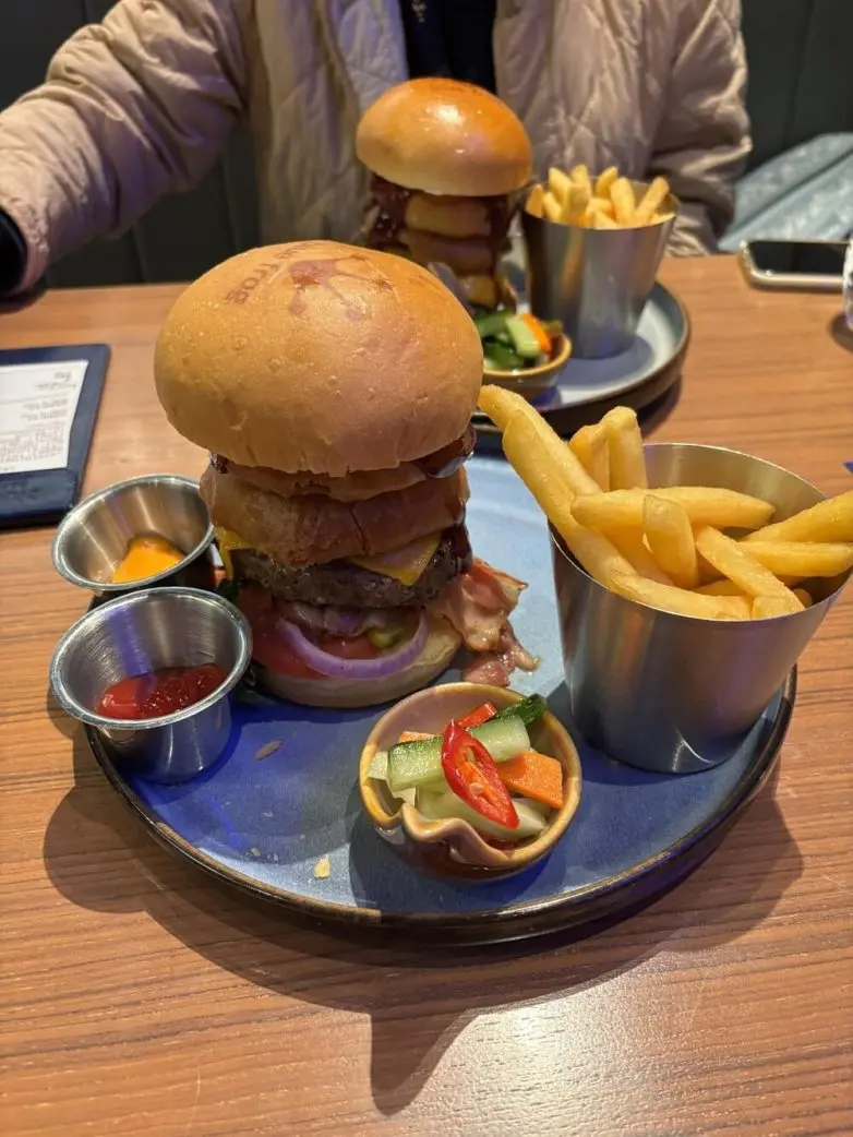 Кулинарный абсурд: самые странные и смешные блюда в мире