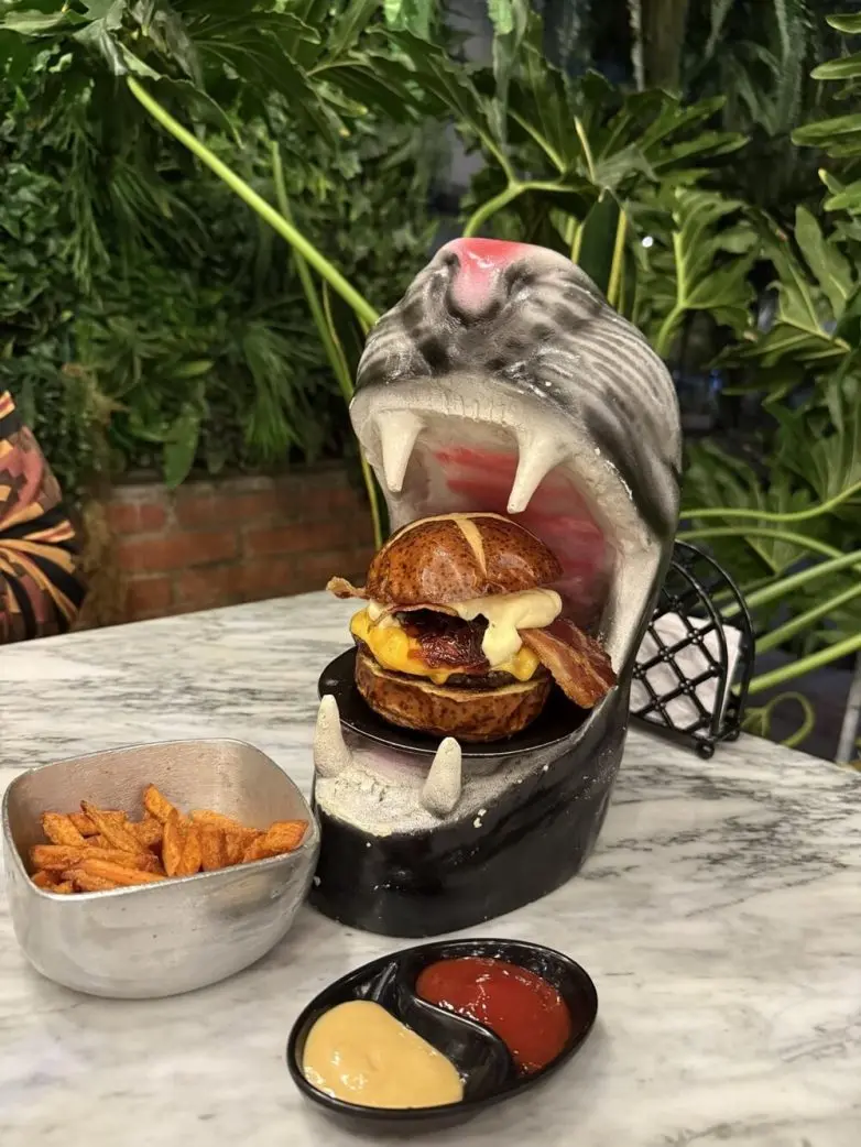 Кулинарный абсурд: самые странные и смешные блюда в мире