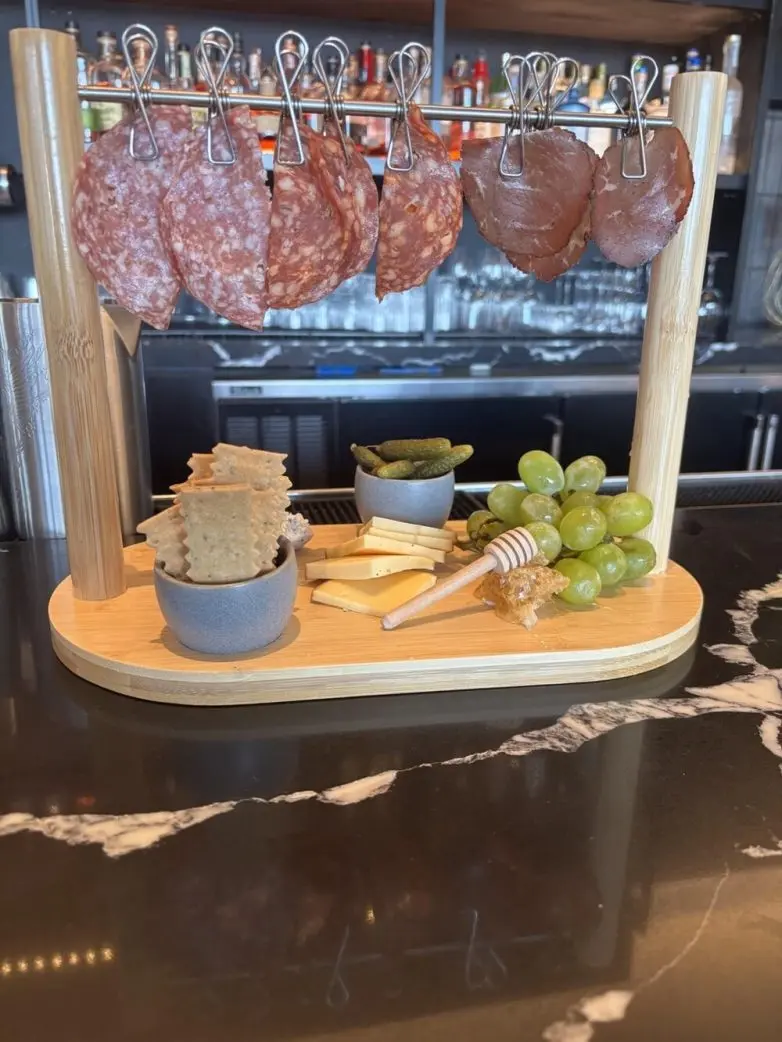 Кулинарный абсурд: самые странные и смешные блюда в мире