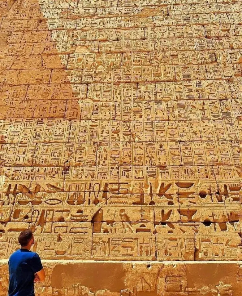 Немые свидетели эпох: 20 артефактов, которые говорят громче слов