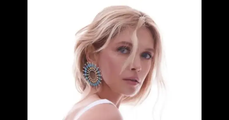 Брежнева учит сексу и финансам: за что просят 28 тысяч за занятие и почему россиянам вход закрыт