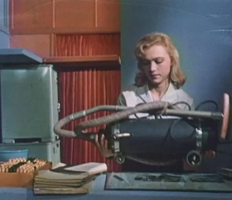 «Чужая вещь на время»: как устроили прокат в Советском Союзе и за что там штрафовали