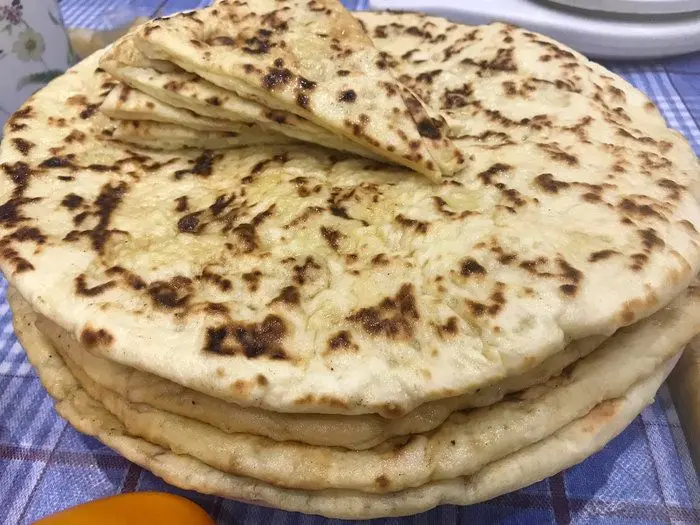 Мир традиционных лепешек: от чурека до чапильга