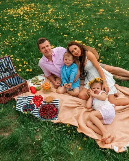 Дети Лерчек спрашивают отца, умирает ли мама: бывший муж рассказал о жизни семьи после страшного диагноза