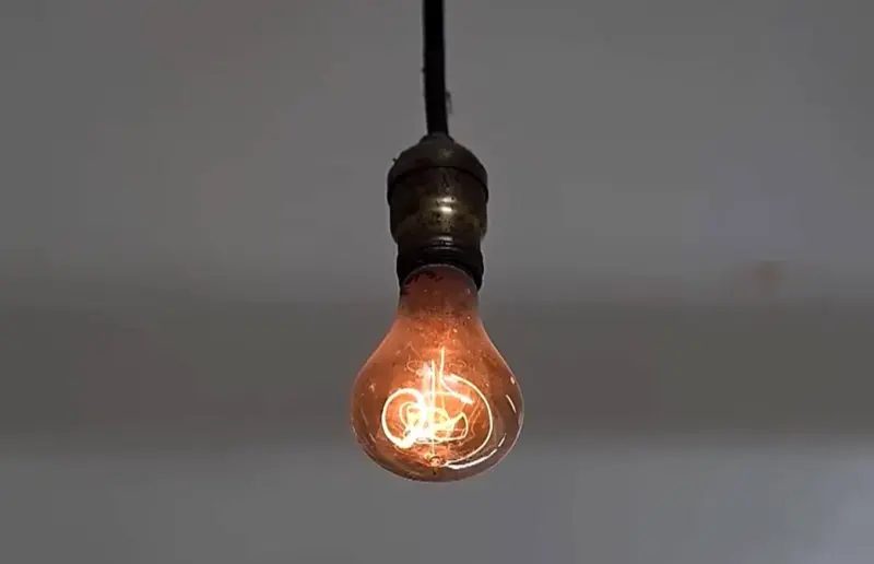 Секрет вечной лампочки: как одно изделие светит уже более 120 лет