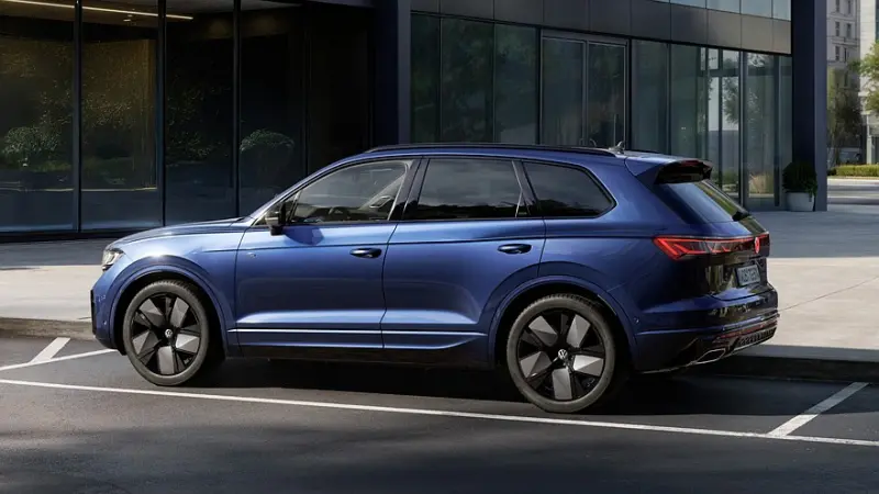 Прощание с легендой: Volkswagen Touareg уходит, уступая место электрическому наследнику
