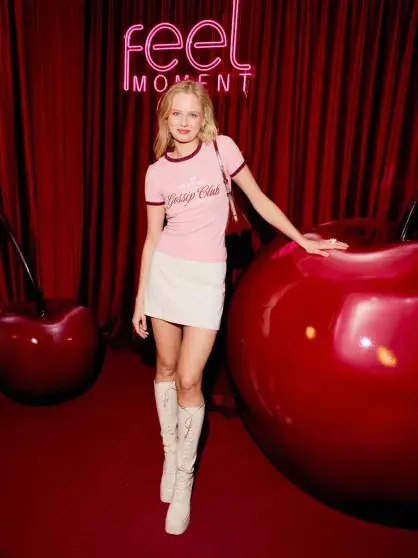 Розовый гламур: звёзды на презентации косметического бренда Feel Moment