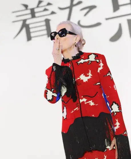 Звезды «Дьявола носит Prada» вновь вместе: роскошная премьера в Токио