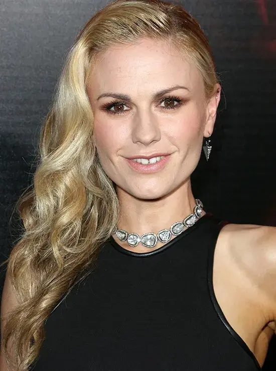 Анна Пакуин