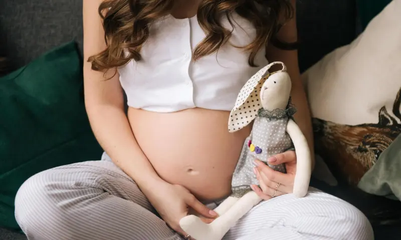 10 популярных мифов о беременности, в которые пора перестать верить