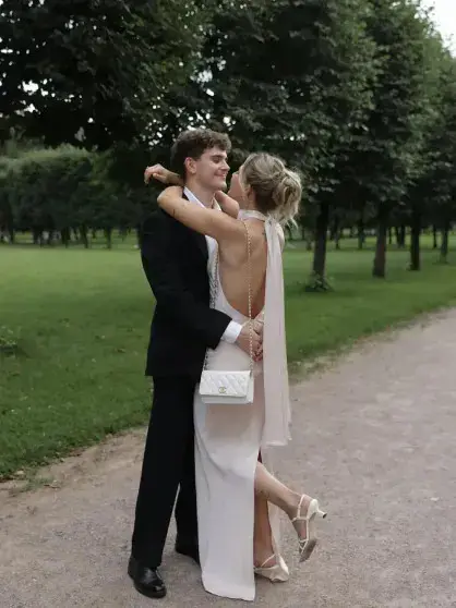 Необычное утро после свадьбы: Аня Покров и Артур Бабич в простых футболках