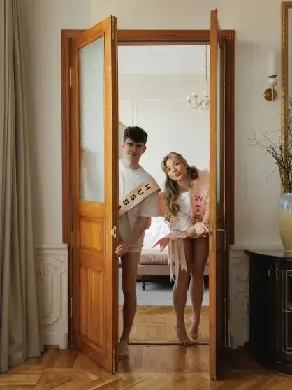 Необычное утро после свадьбы: Аня Покров и Артур Бабич в простых футболках