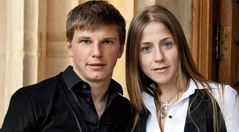 Аршавин и Барановская встретились на празднике дочери после долгих лет размолвки