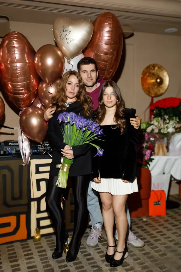 Аршавин и Барановская встретились на празднике дочери после долгих лет размолвки