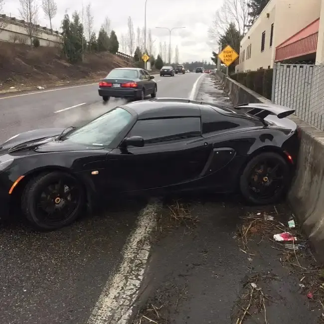 Разбитые суперкары: фото, от которых сжимается сердце