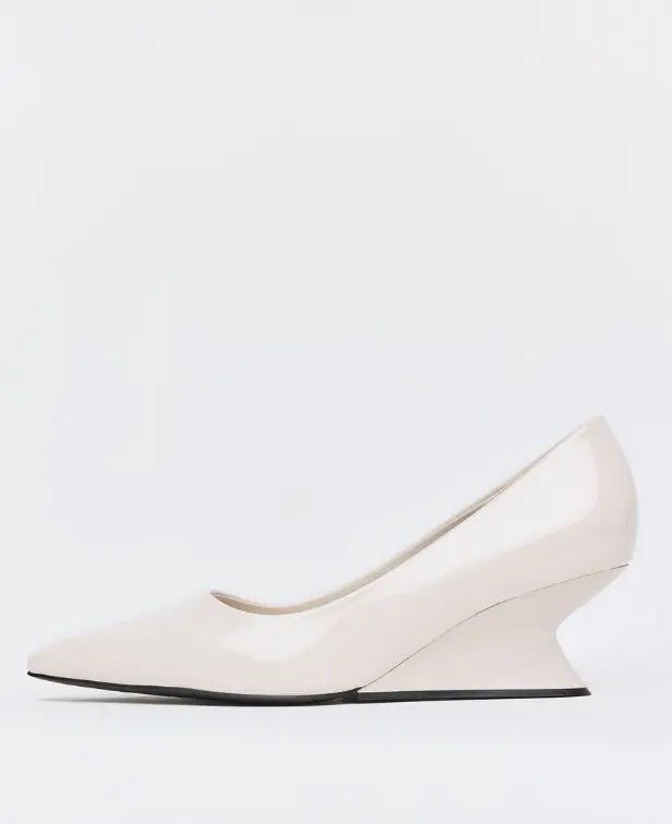 Свадебные туфли 2026: 7 модных трендов для идеального образа невесты