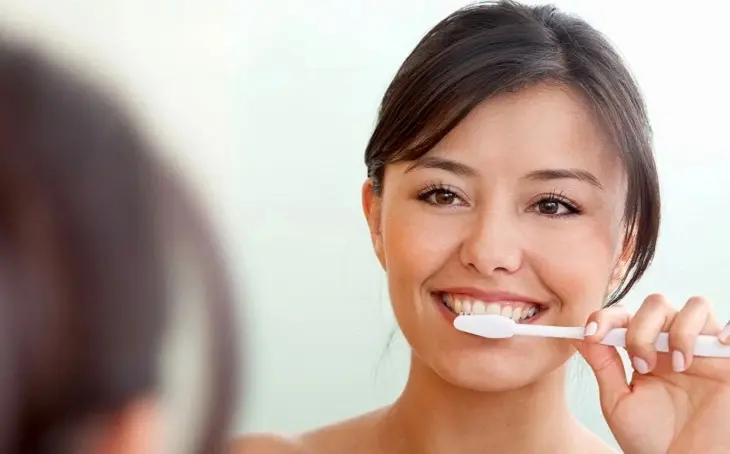 Как ухаживать за лункой после удаления зуба: важные правила