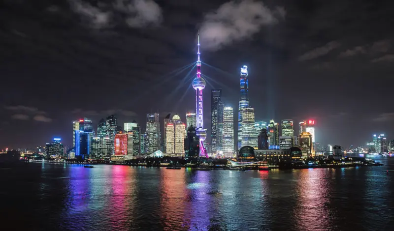 Мировая столица небоскребов: как Китай обошел США и ОАЭ по числу высоток