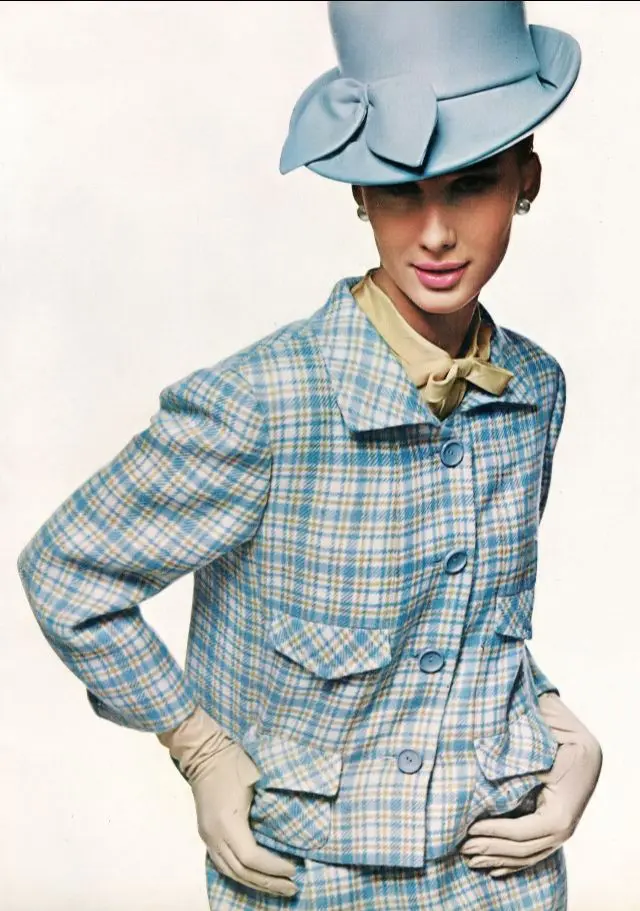Бригитта Бауэр в клетчатом костюме Ben Zuckerman, Берт Стерн, Vogue, 1964