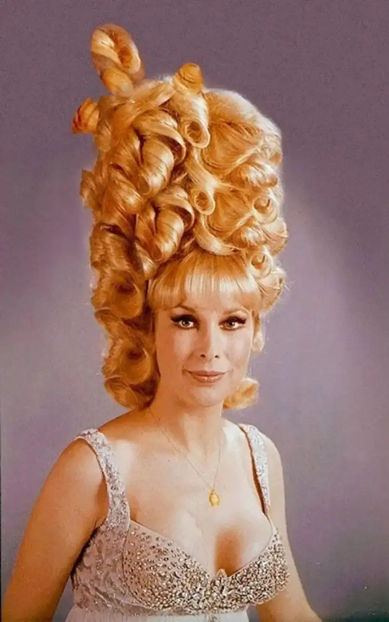 Безумные шевелюры 1960-х: грибы атомного взрыва и пришельцы на головах