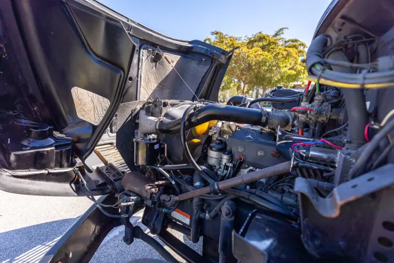 Школьный автобус стал роскошным автодомом: уникальный лот на аукционе