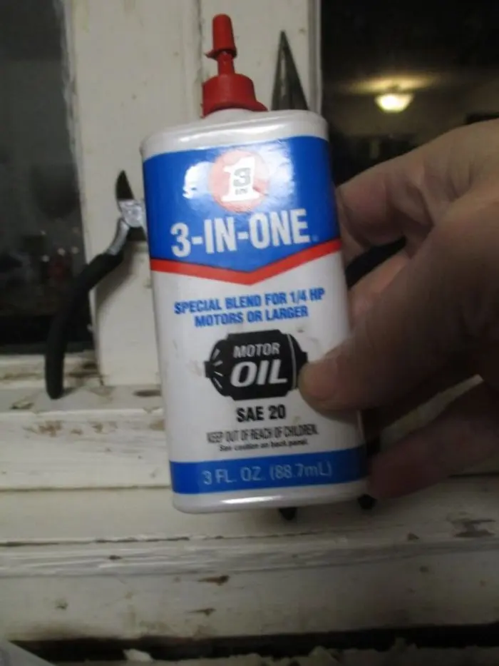 Как вернуть к жизни заржавевший инструмент: бюджетный метод с уксусом