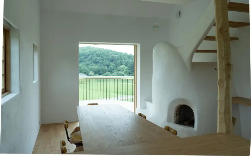 Вишни на коньке: необычный японский дом, где сад растет на крыше