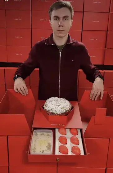 Пасхальный кулич от-кутюр: цена взлетела до «неправославных» 50 тысяч рублей