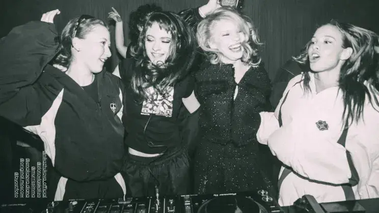 Звездный десант на вечеринке Playlist: кто был и с кем